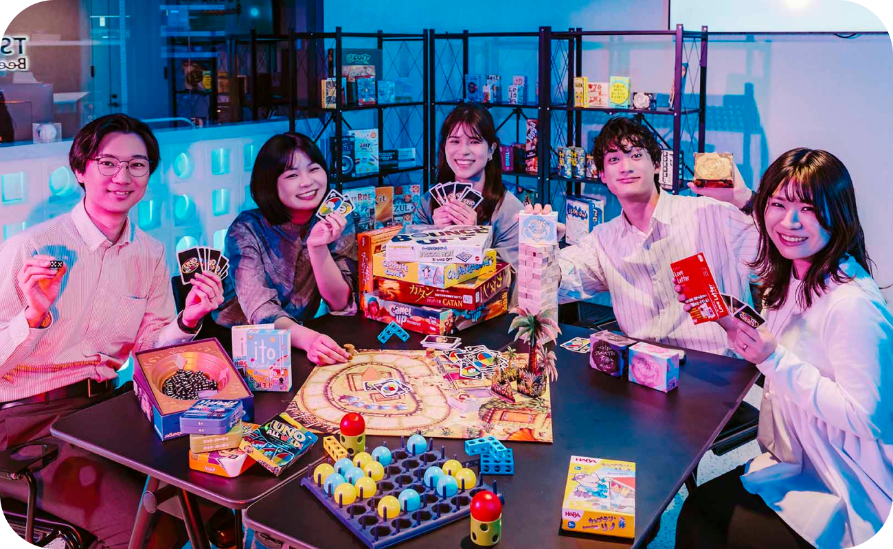 イベントを楽しむ人々の様子